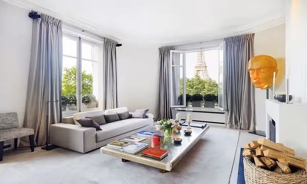 Serviced Apartment in Paris with Eiffel Tower view