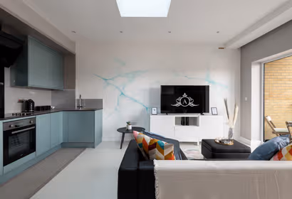 Apartment 10