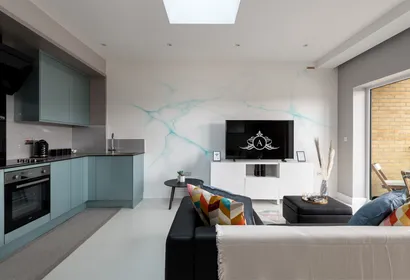 Apartment 10