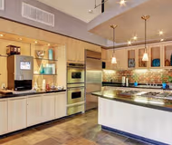 Marquis Lofts on Sabine