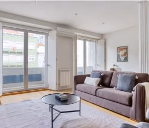 Reis Serviced Apartment