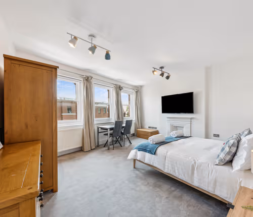 Bedroom at Hampstead High Street