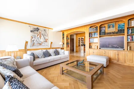 A True Palace in the Skies of Paris: Penthouse Trocadéro
