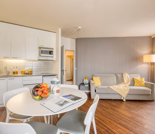 Quai au Bois a Bruler Serviced Apartment