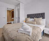 2 bedroom apartment at Maine Tower at Canary Wharf by MySquare