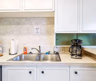 Crater Lake Serviced Apartment