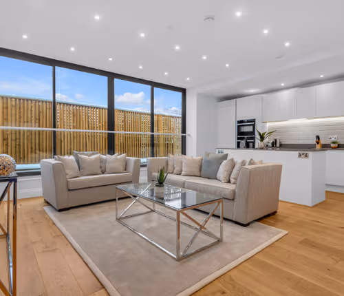 Living space - 3 bed apartment