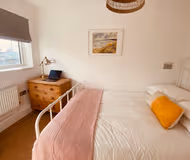 Chiswick Park Apartments - Wellesley Road