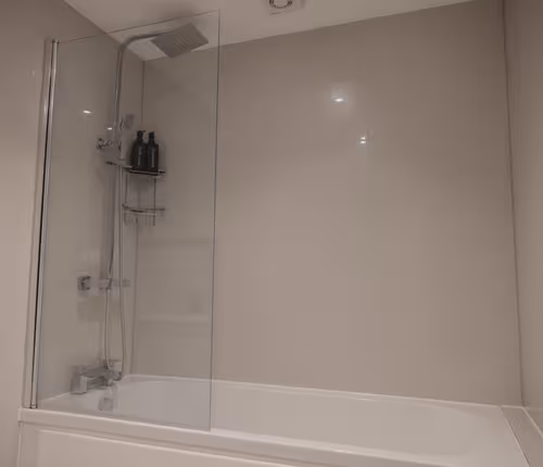 Modern 1BR • Free Parking • Walk to West Park