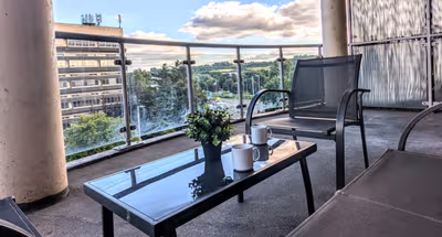 40 Handley's Elite Apartment