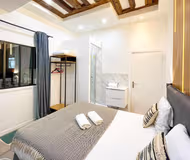 Authentic Parisian Stay-Expansive 5-Bedroom in a Chic, Historic Locale