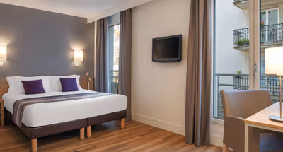 Studio bedroom Bastille Marais Paris