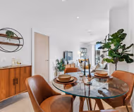 Flat 117 Coombe Hill House (London)
