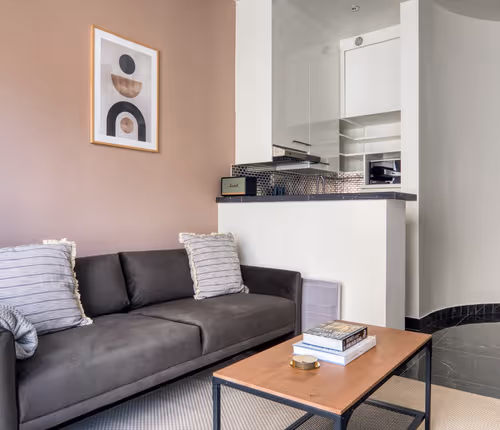 Rue du Sergent Hoff Serviced Apartment