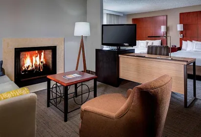 Walnut Hill Lane Aparthotel