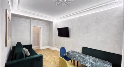 Rue Des Rosiers Serviced Apartment