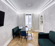 Rue Des Rosiers Serviced Apartment