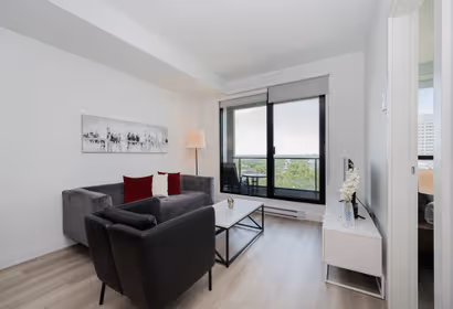3 Bedrooms with City View in Le George