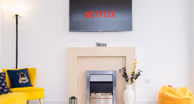 4 Double Bedrooms with Secure Parking & Wifi