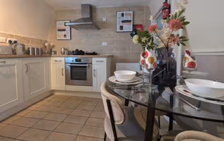 57 High Street Flat 2