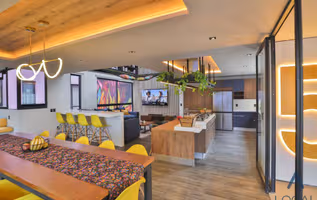 Cozy Loft with Amazing Amenities