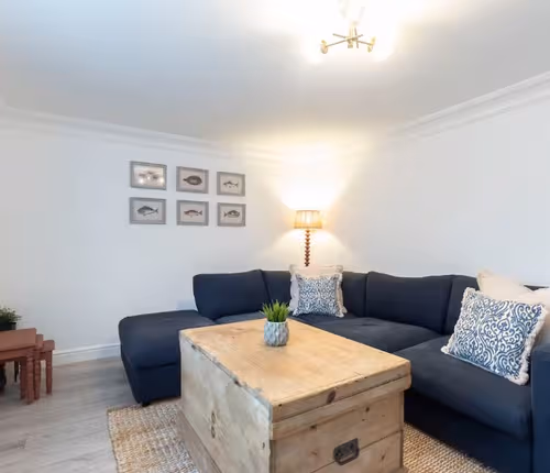 Selby Lodge, Cambray Place Flat A