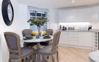 Selby Lodge, Cambray Place Flat A