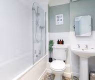 Selby Lodge, Cambray Place Flat A