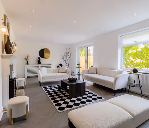 Stunning Home | Swimming Pool | Games Room