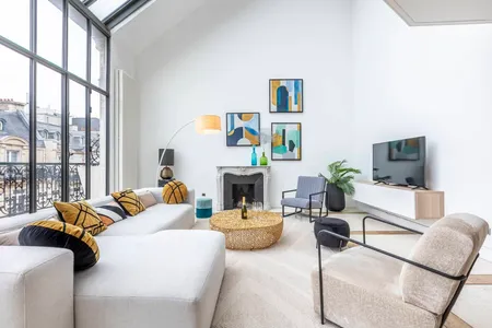 Paris Perfection – 340m² Duplex Overlooking Iconic Champs‑Élysées