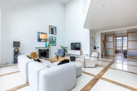 Paris Perfection – 340m² Duplex Overlooking Iconic Champs‑Élysées