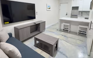 Luxury Suite at One West Plaza