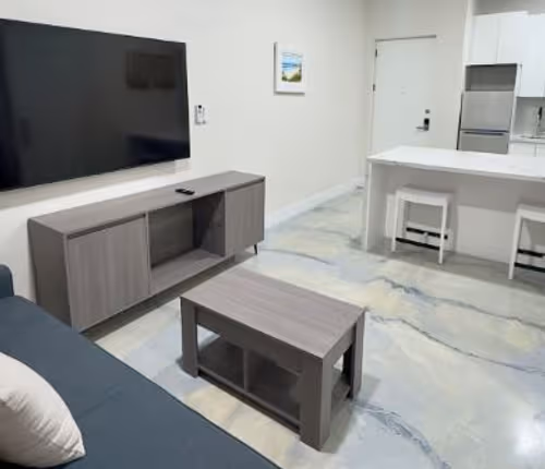 Luxury Suite at One West Plaza