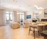 Exceptional 3-Bedroom Apartment in Paris's Golden Triangle – Luxury, Comfort & Daily Maid Ser