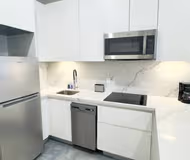 Luxury Suite at One West Plaza