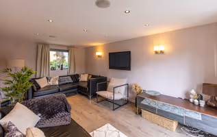 Spacious & Bright Home | Driveway | Sleeps 9!