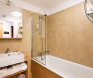 Avenue Julien Serviced Apartment