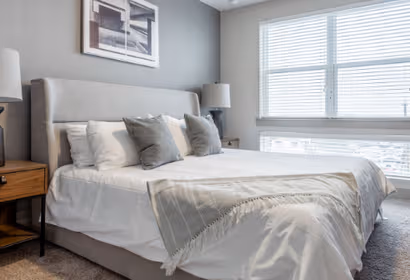 East Riverside Drive Apartment