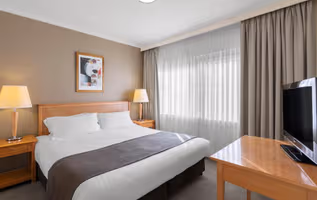 Akuna Street Serviced Apartments