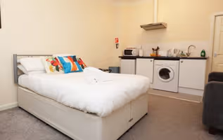 9 St James's Mews