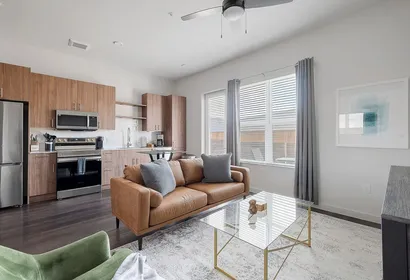 1 BR with Private Backyard in Dallas