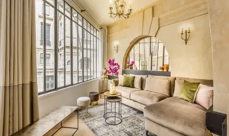 16Th Century Opulence, Slice Of Provencal Luxury In The Mythical District Of Louvre