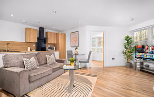 Luxury One Bed Apartment - Jewellery Quarter - Smart TV - WiFi