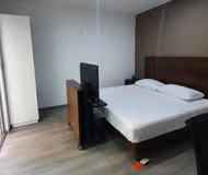 Studios at Calle Sindicalismo