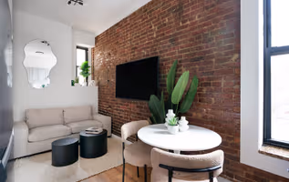 Norfolk Street Apartment
