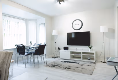 2 Bedroom Apartment