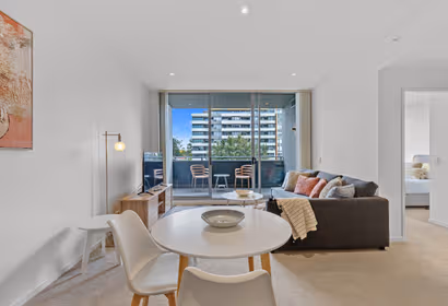 1 BR  Serviced Apartment in Saunderas CI