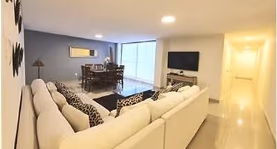 Large Apartments in Lamartine