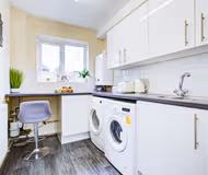 Inviting 2BR Urban Apartment in Croydon