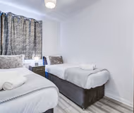 Inviting 2BR Urban Apartment in Croydon